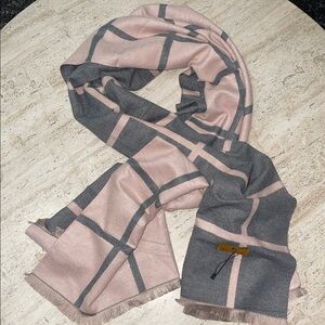 Sky Cashmere Gray and Pink Scarf Reversible Unisex Winter gear accessory Size OS